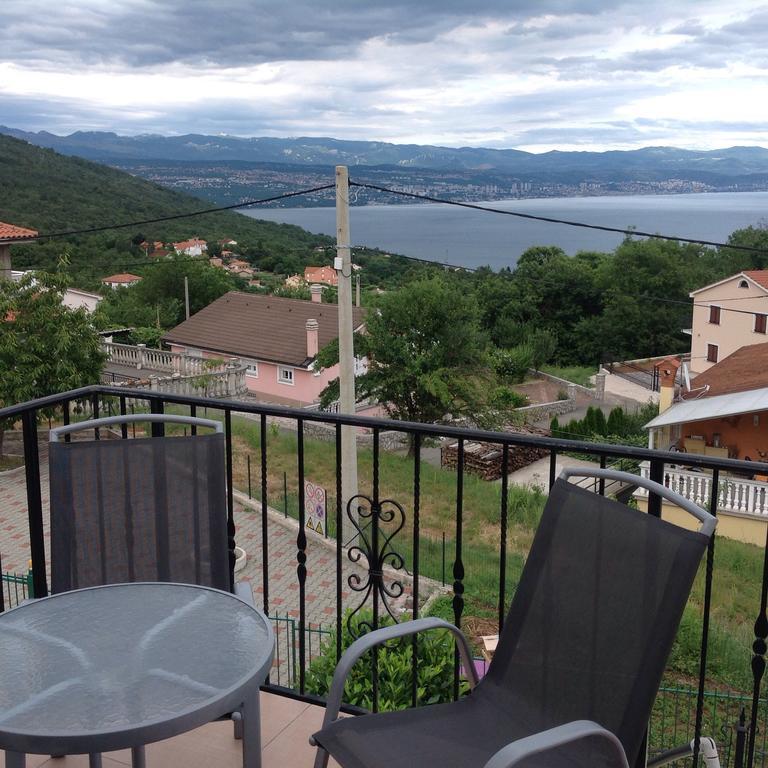 Apartman Dubravka 1 Lovran Exterior photo