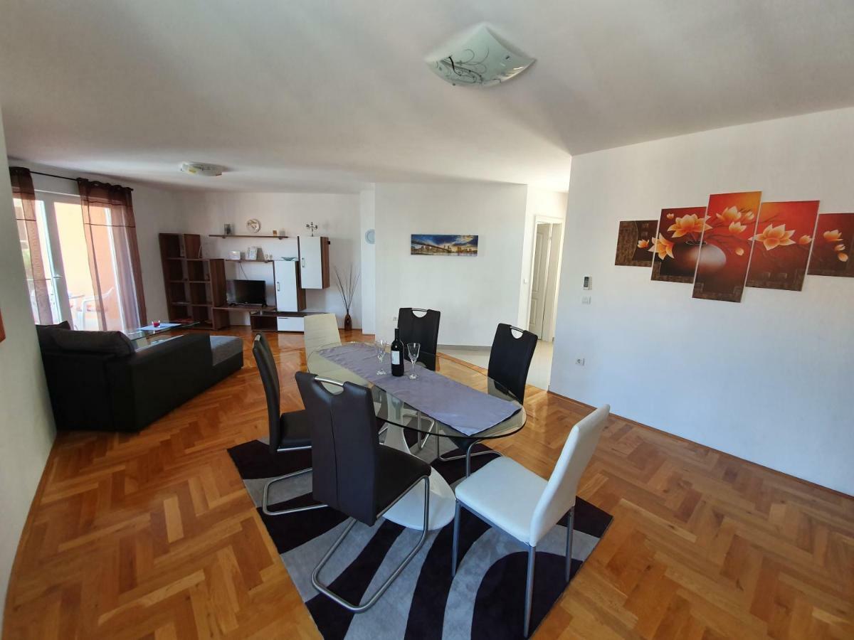 Apartman Dubravka 1 Lovran Exterior photo