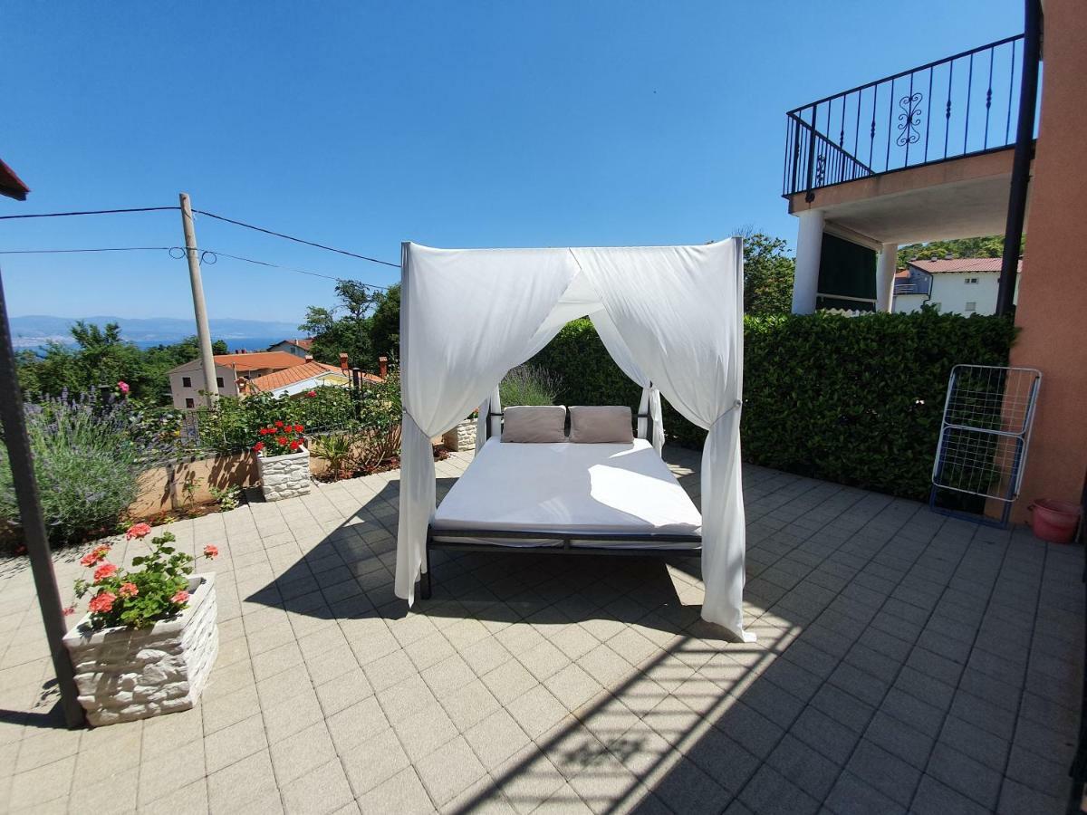 Apartman Dubravka 1 Lovran Exterior photo